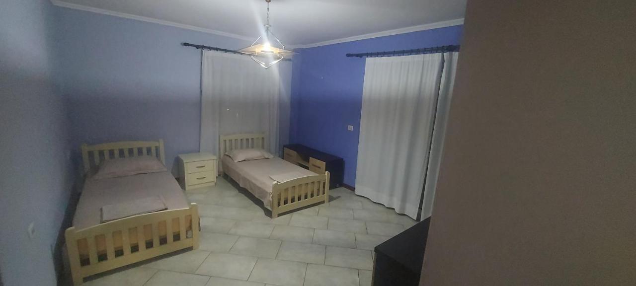 Ferienwohnung Manka' S Place Tirana Exterior foto